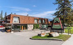 Tonquin Inn